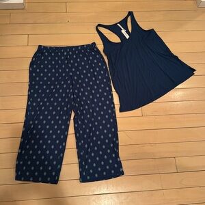 Ladies BRAND NEW WITH TAGS! Soma 3 piece razor back cropped pjs/eyemask